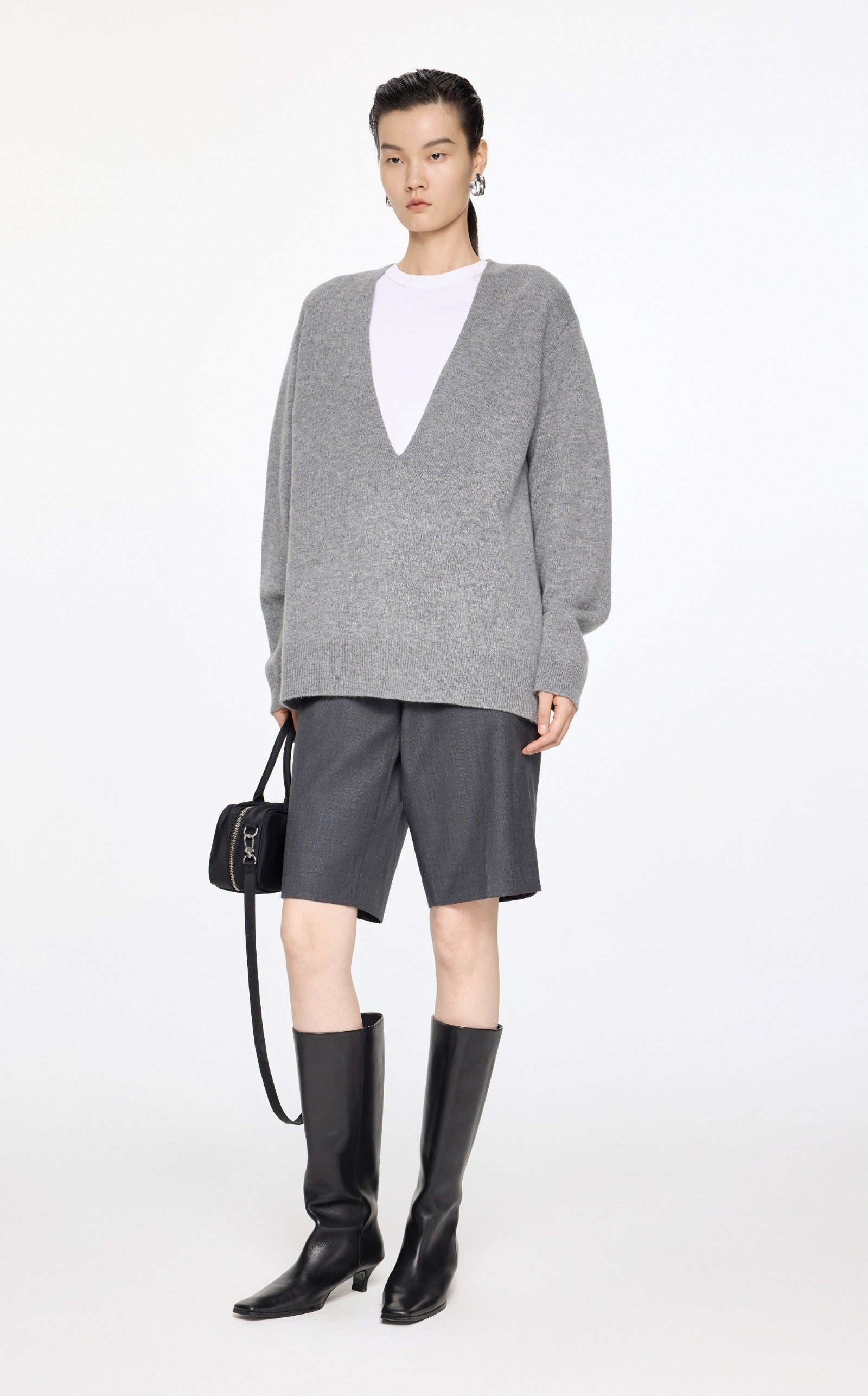 Damen Loose Strickpullover mit tiefem V-Ausschnitt Grau JNBY