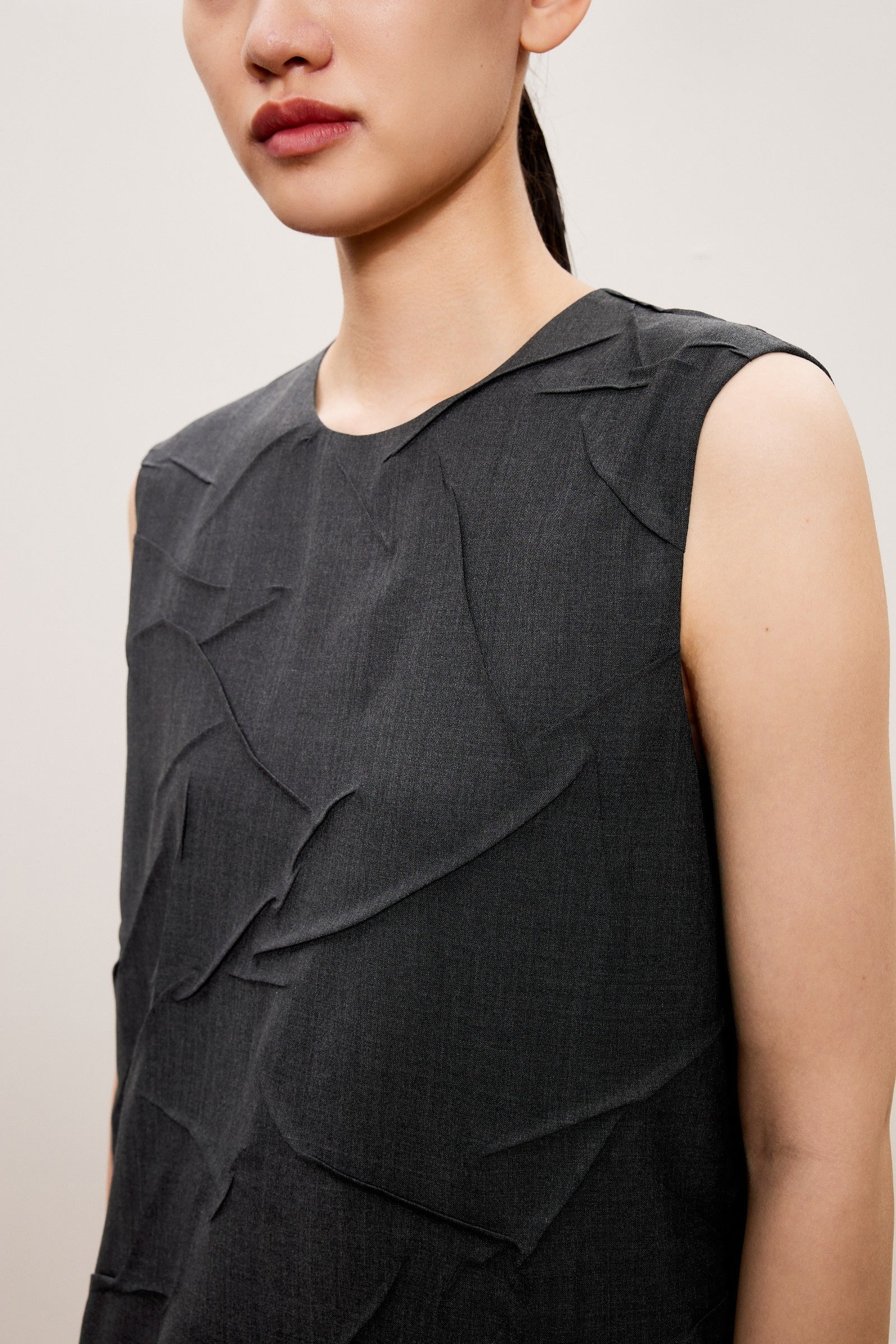 Damen Slim Kleid mit Knitteroptik Schwarz LESS