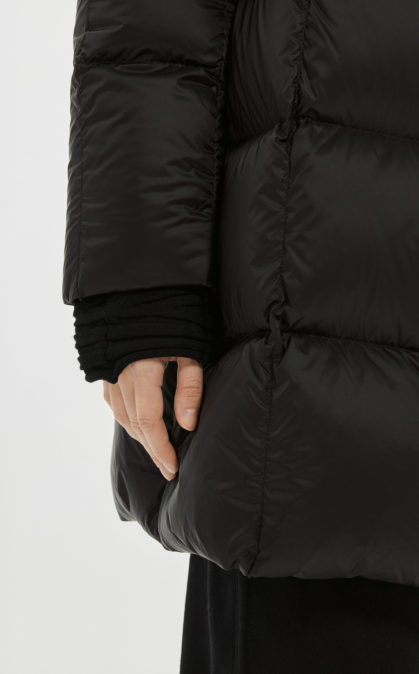 Daunenmantel BLACK