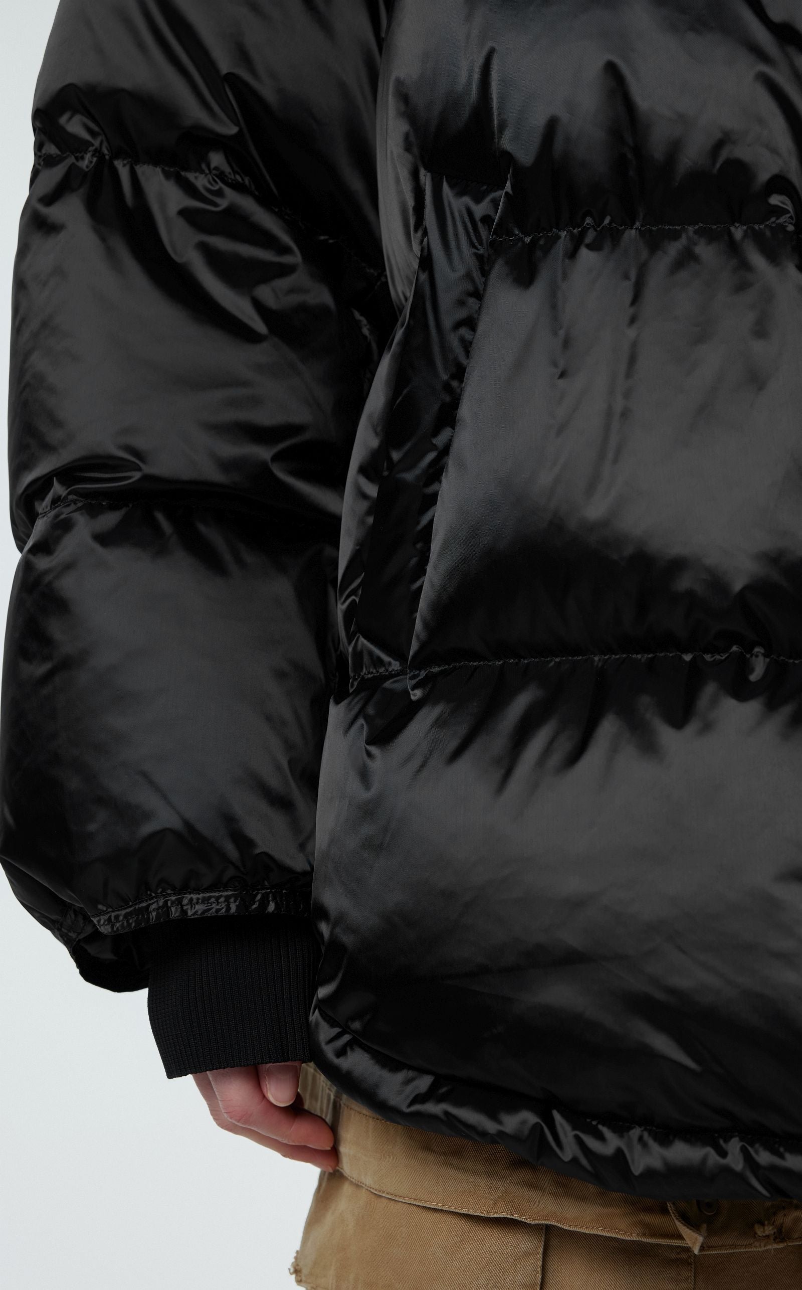 Daunenjacke BLACK