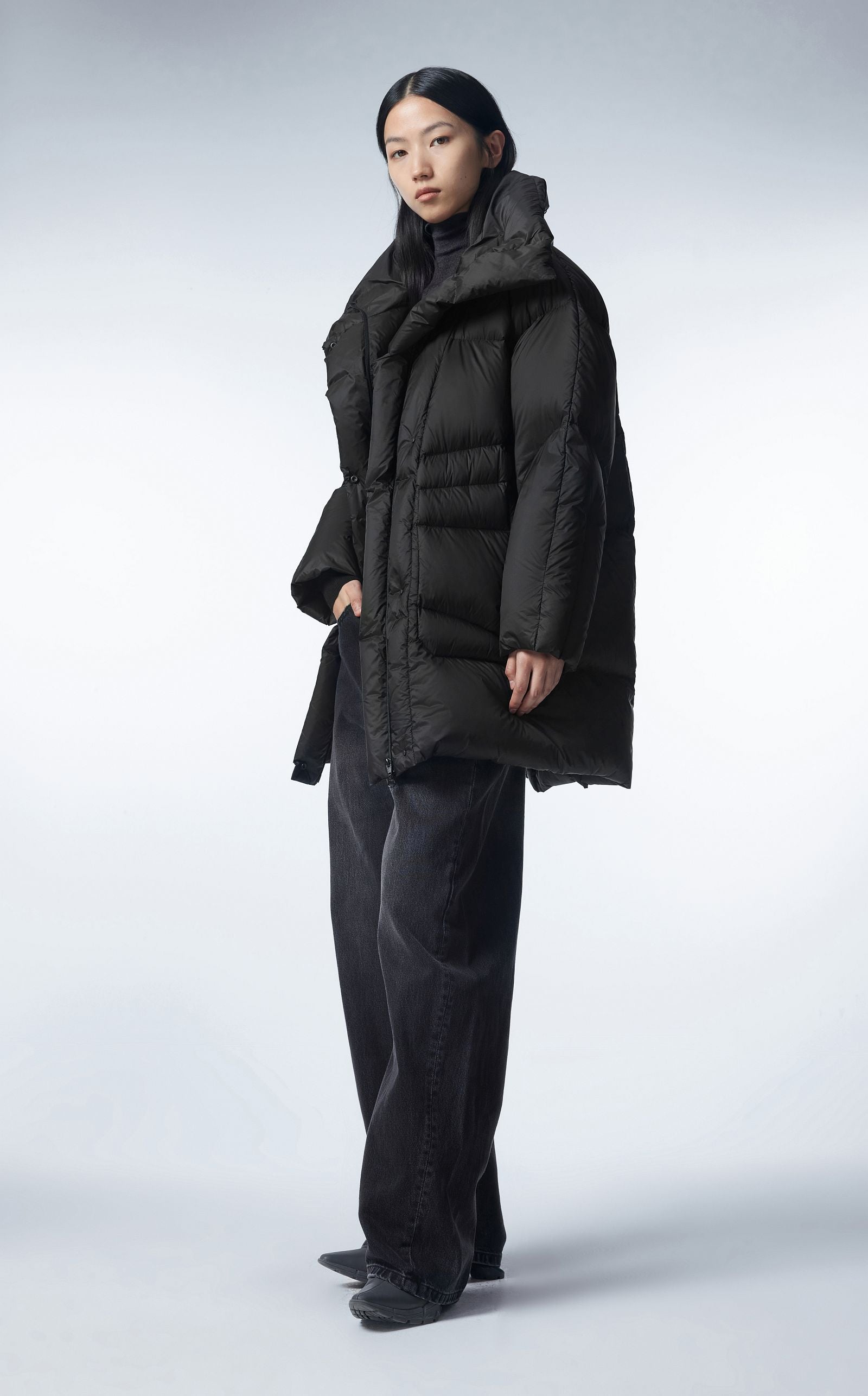 Daunenmantel BLACK