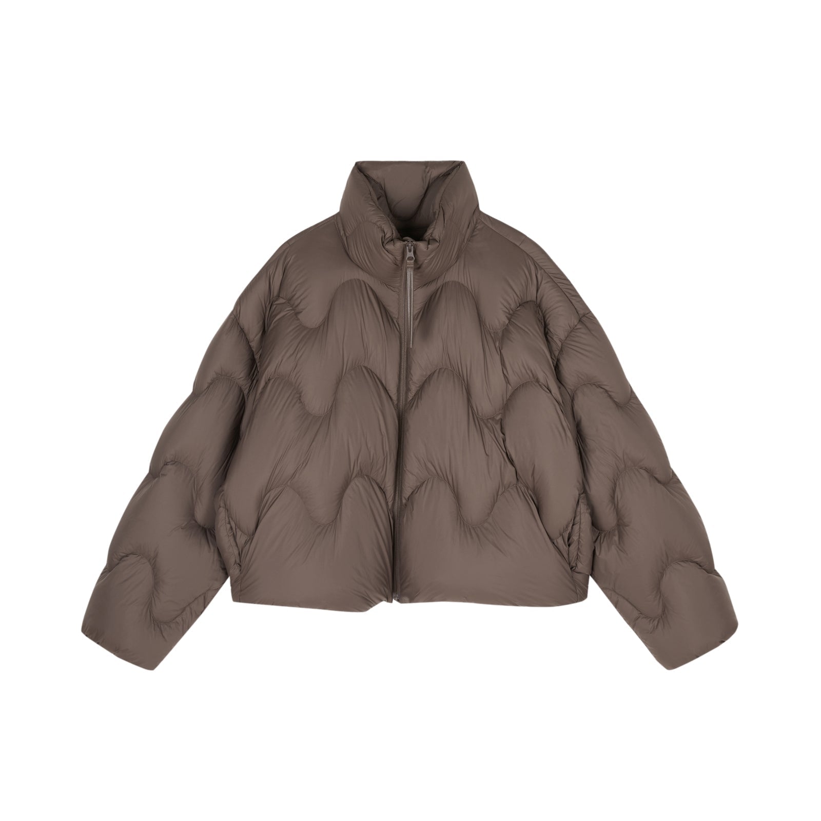 Damen Boxy Daunenjacke mit Wellen-Steppung in Braun JNBY