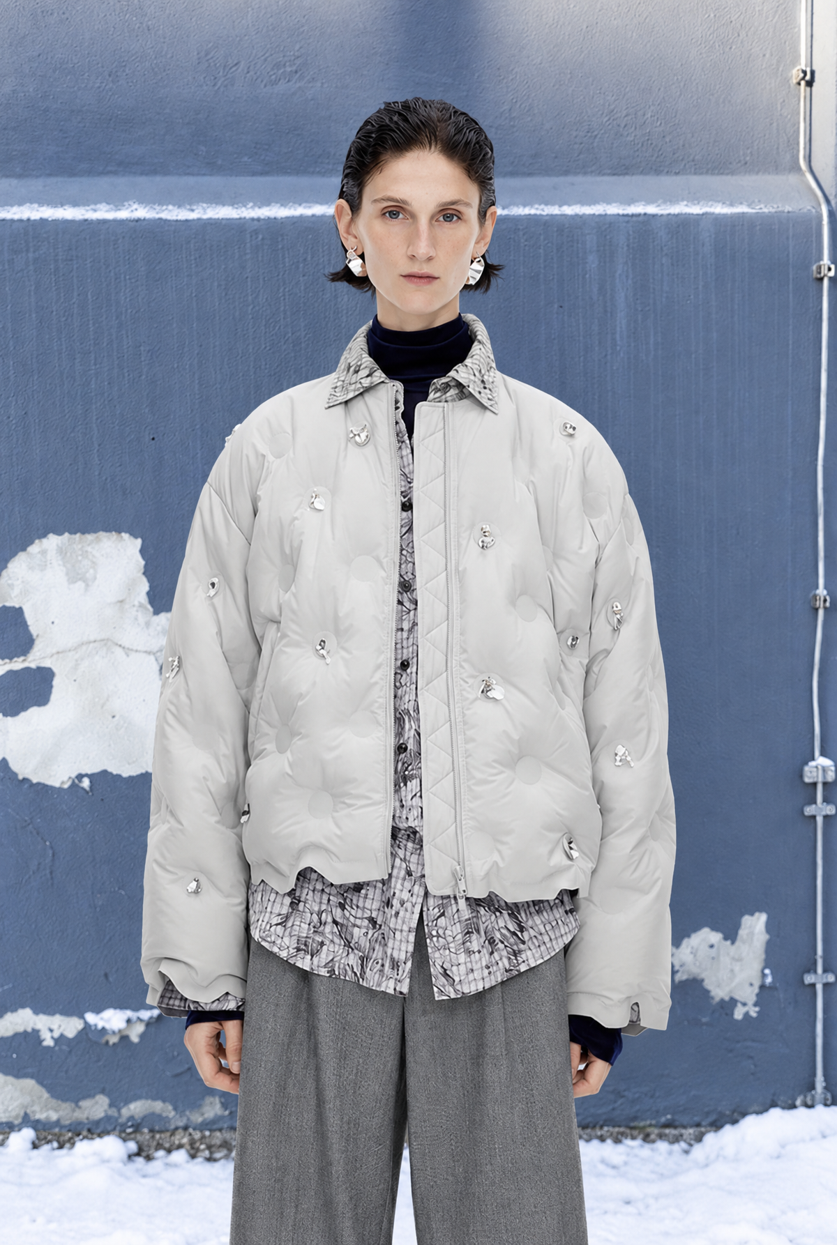 Damen Daunenjacke smoke Kurz Steppjacke Schmuckdetails Herbst Winter