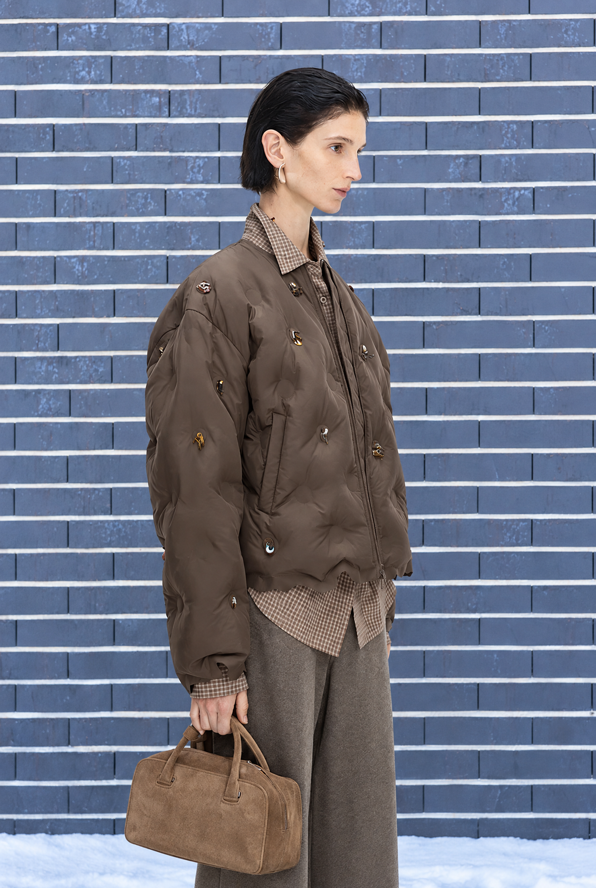 Damen Daunenjacke braun Kurz Steppjacke Schmuckdetails Herbst Winter