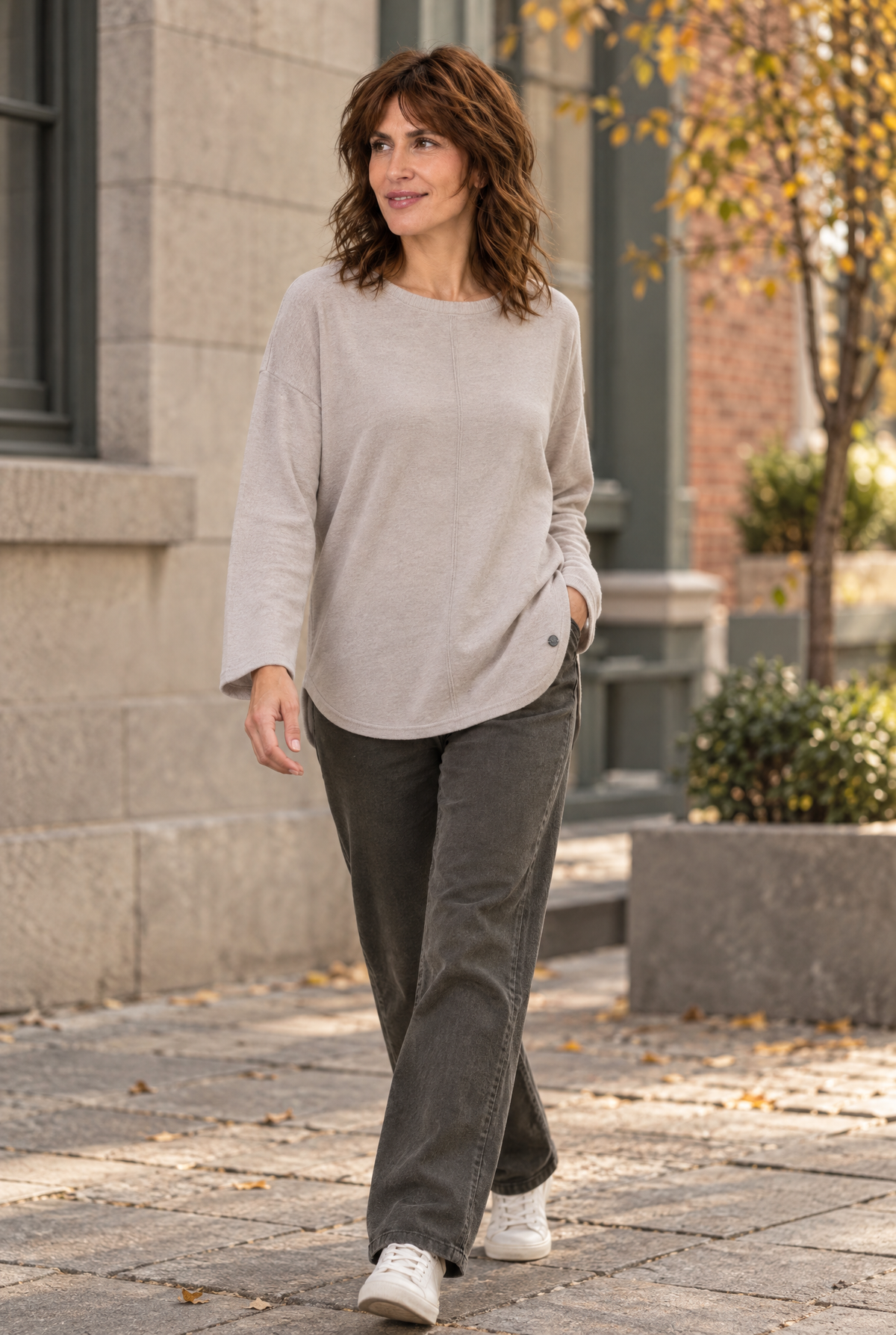 Women's Beige Fine-Knit Crew Neck Oversized Cashmere Wool Sweater, Autumn/Winter