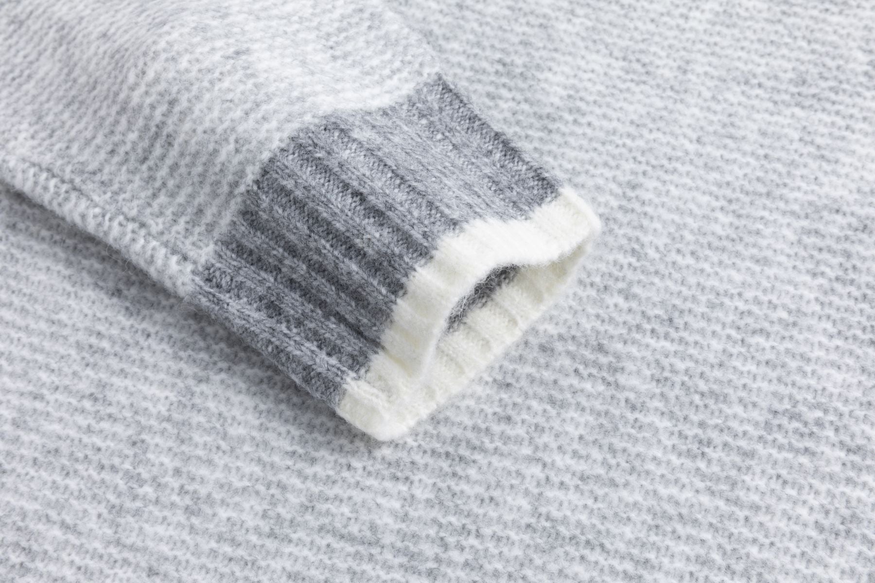 Strickpullover mit Strukturstrick LIGHT GREY