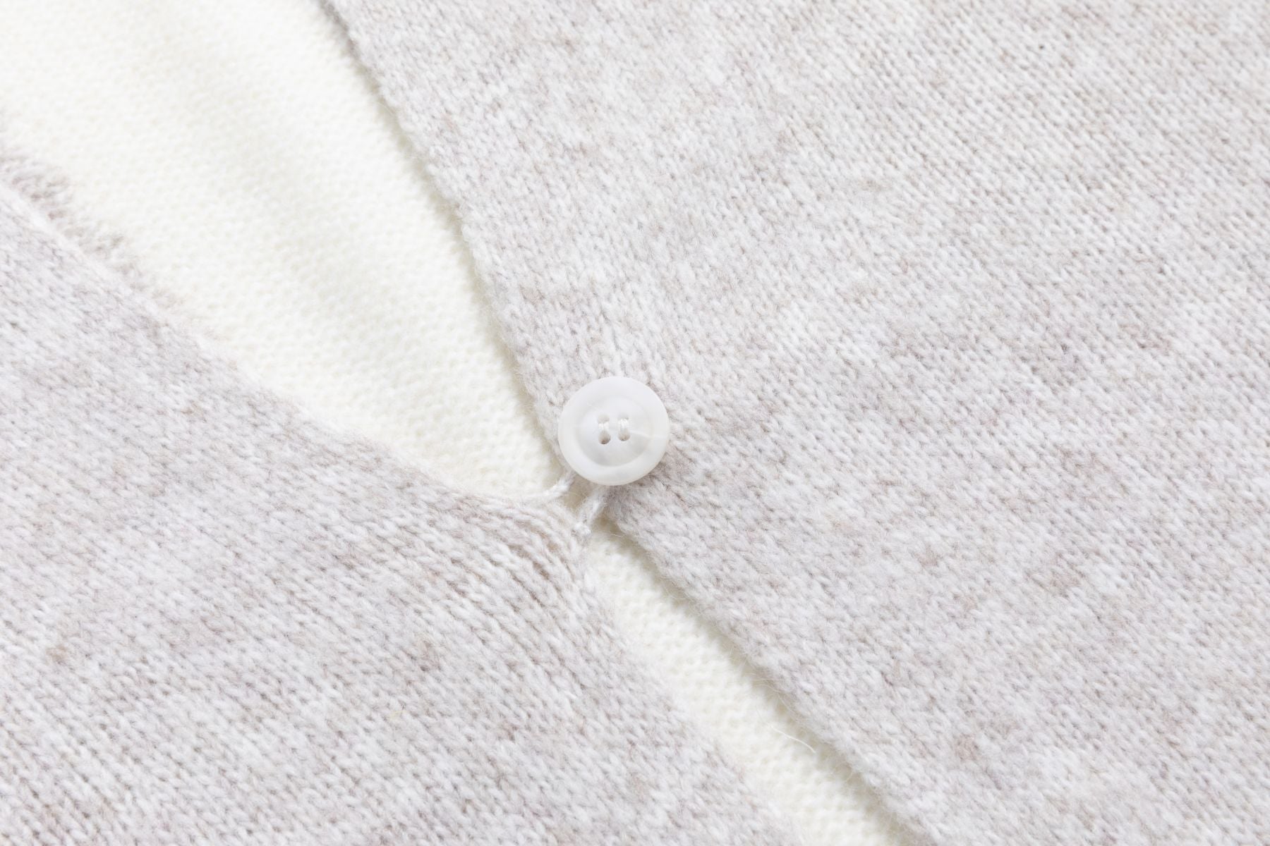 Cardigan with a contrast stripe KITT