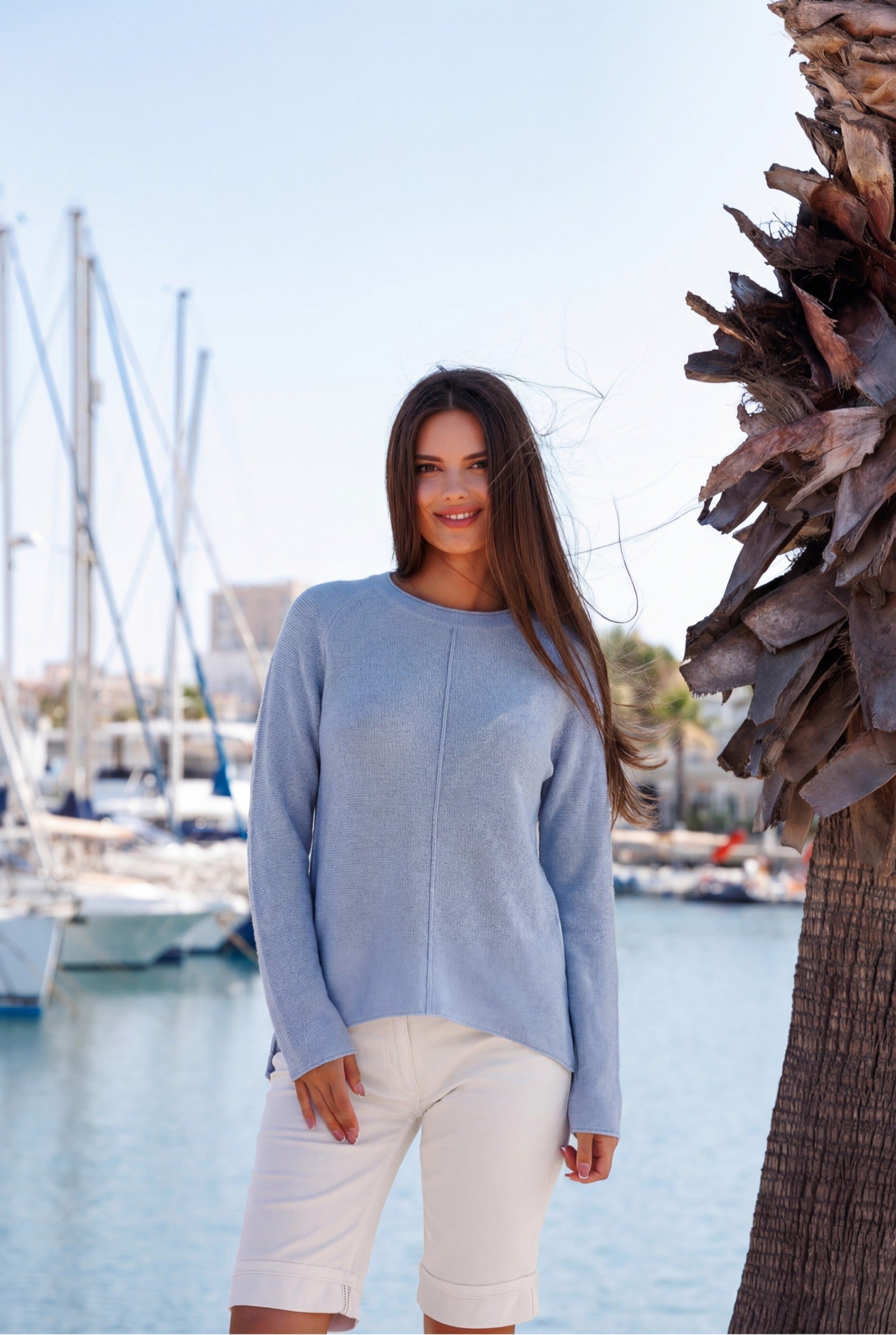 Frischer Raglan Pullover mit Ziernähten und Pendant Detail trendig