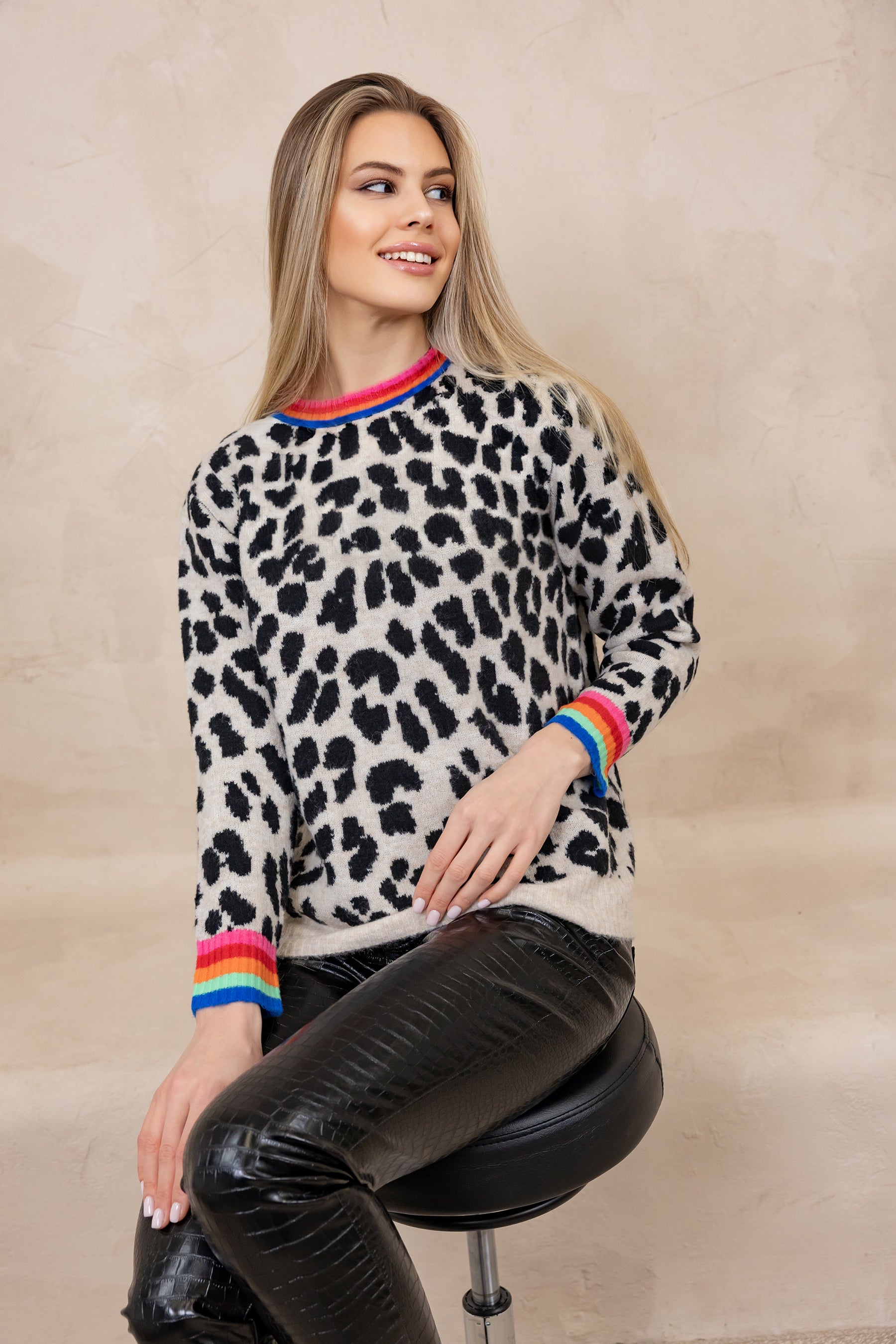 Jersey de punto con estampado de leopardo y puños arcoíris BEIGE