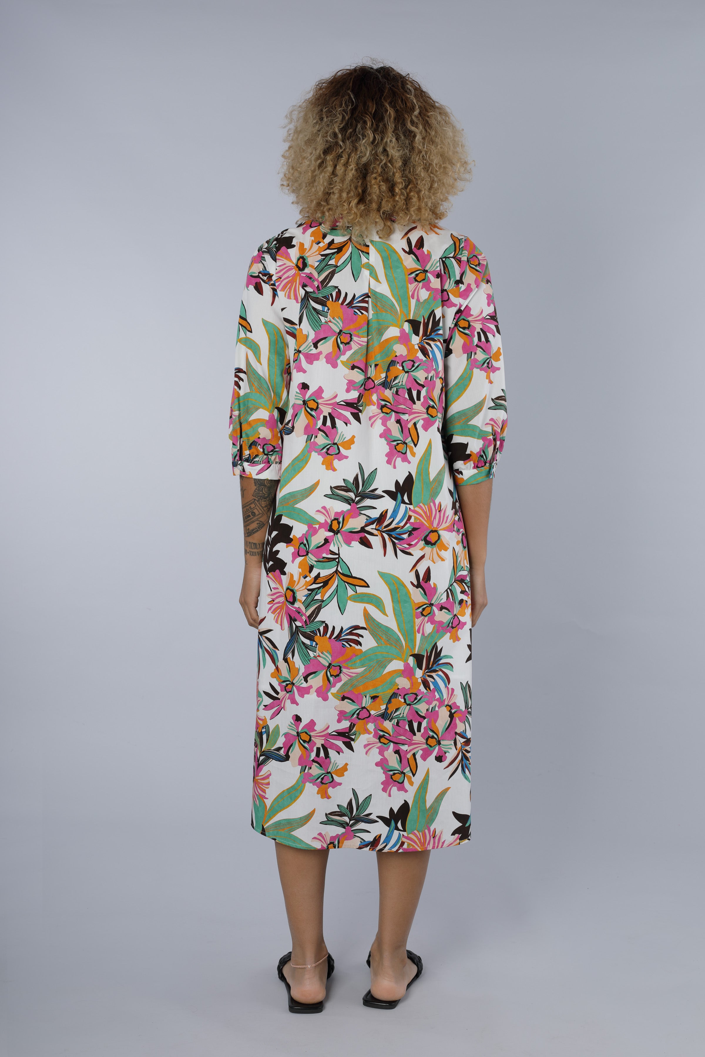 Baumwollkleid MULTICOLOUR