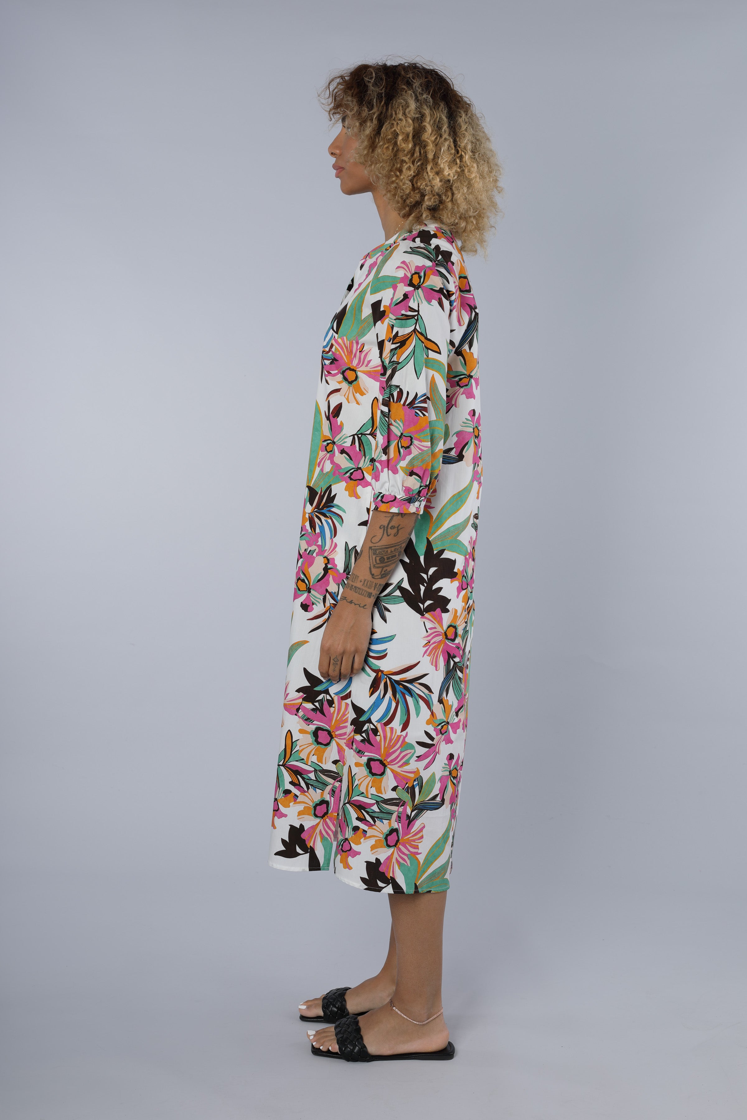 Baumwollkleid MULTICOLOUR