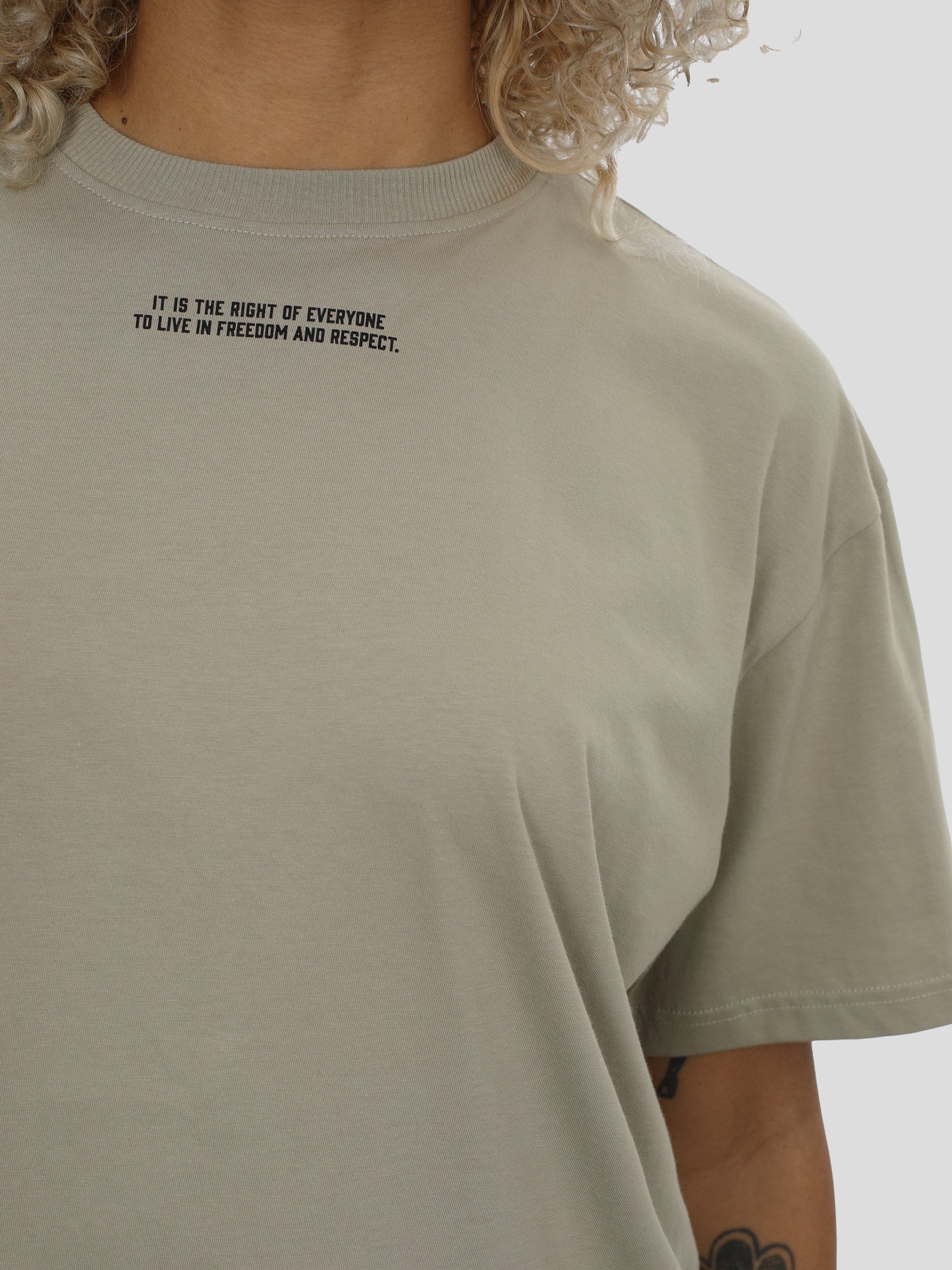 T-shirt oversize unisexe en olive