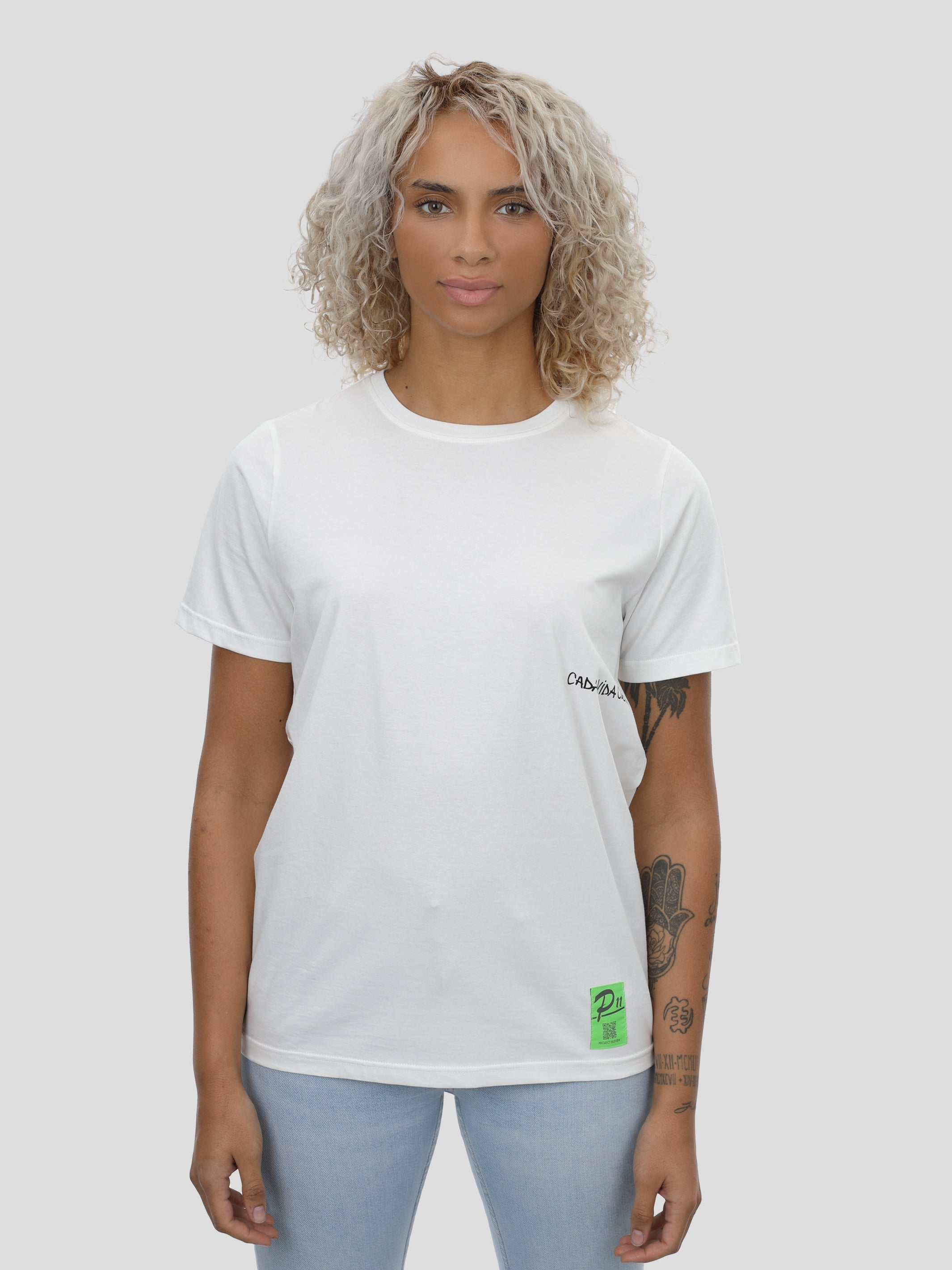 T-shirt slim fit unisexe en blanc cassé