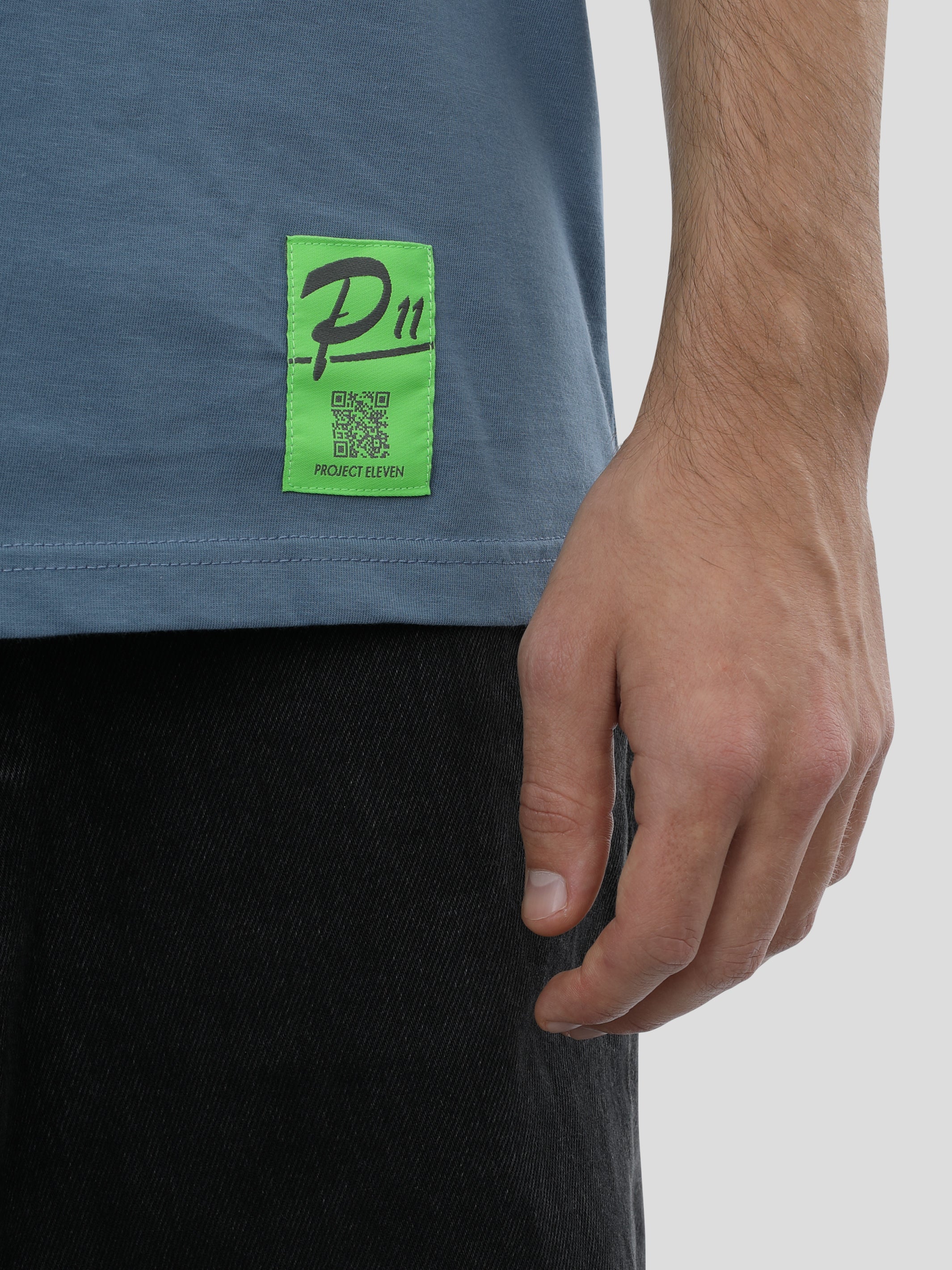 T-shirt slim fit unisexe en bleu