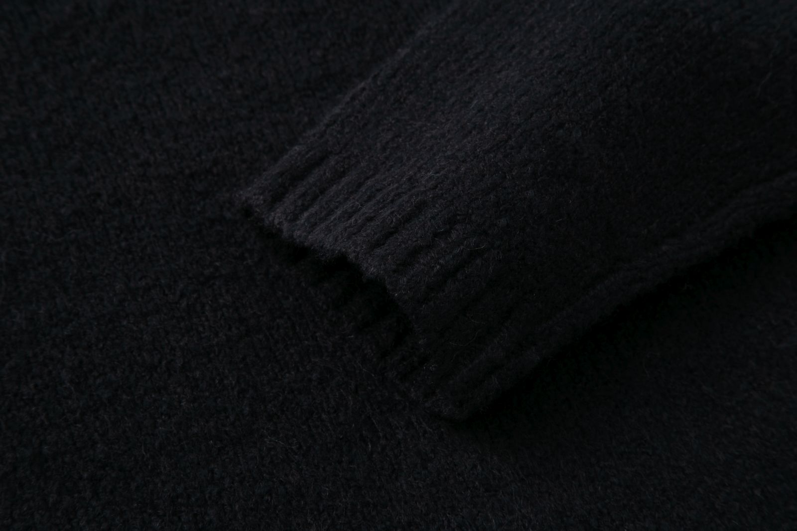 Pullover BLACK