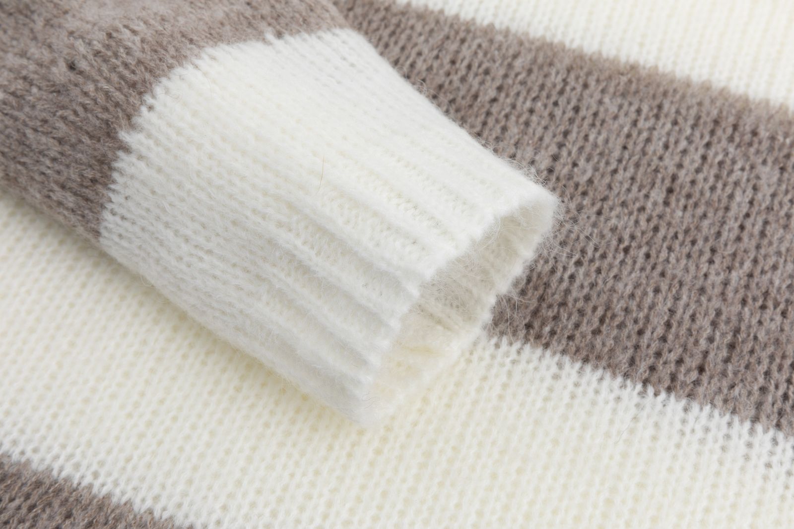 Strickpullover TAUPE