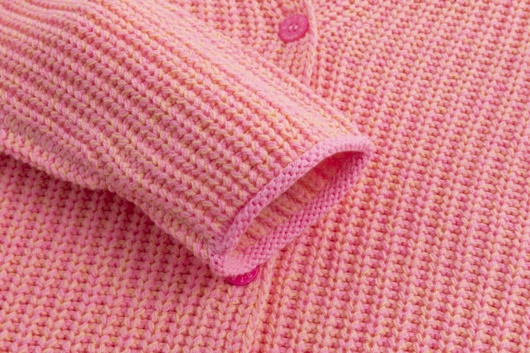 Strickjacke mit Lochstickerei BUBBLE