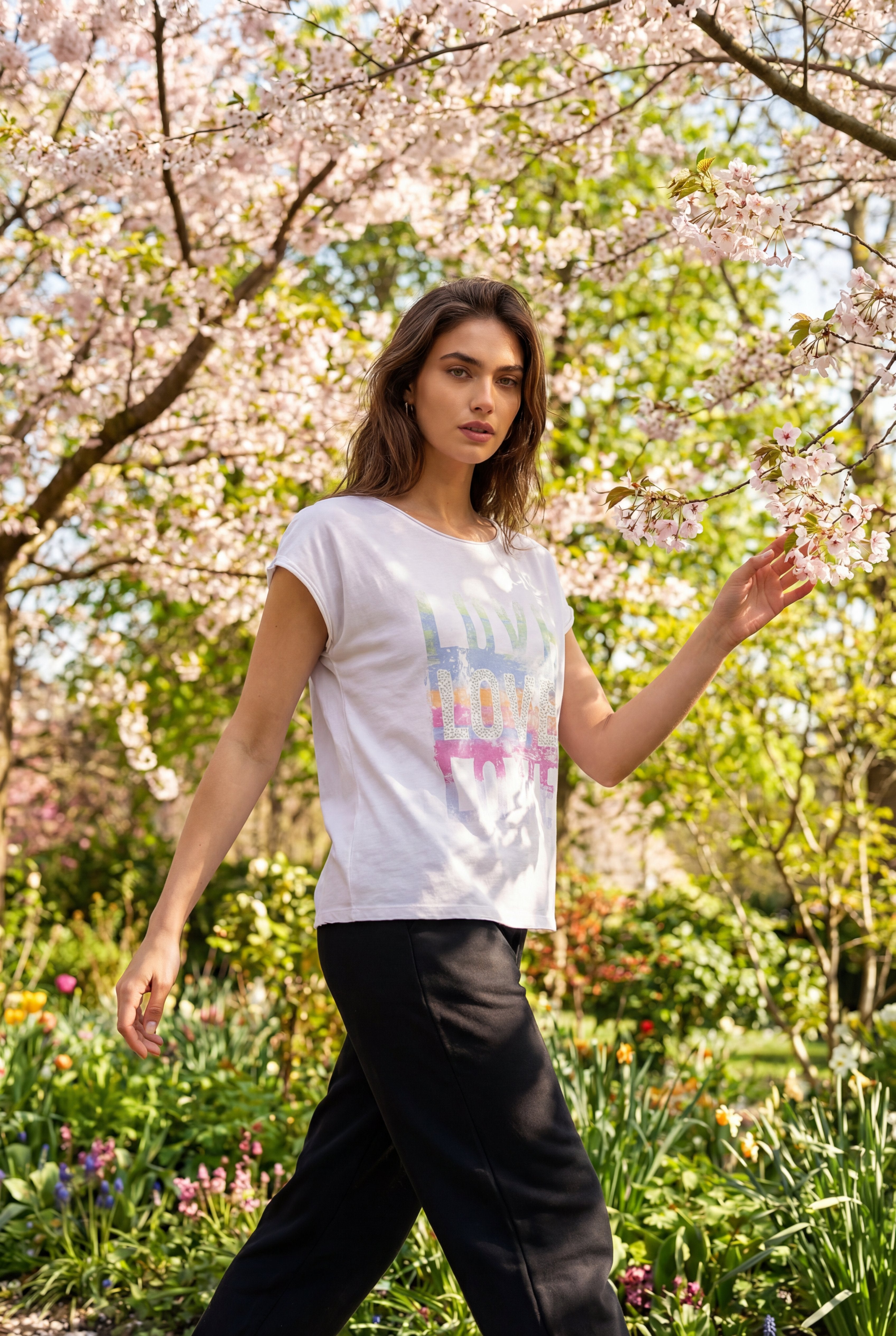 T-shirt z nadrukiem Love, trend wiosna/lato, bawełniany