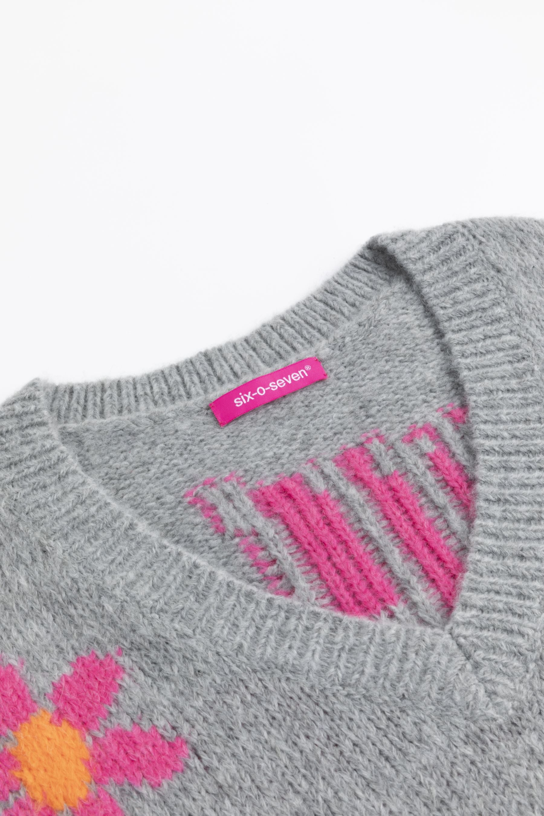 Six-o-seven pullover with flower and heart motifs LIGHT GREY