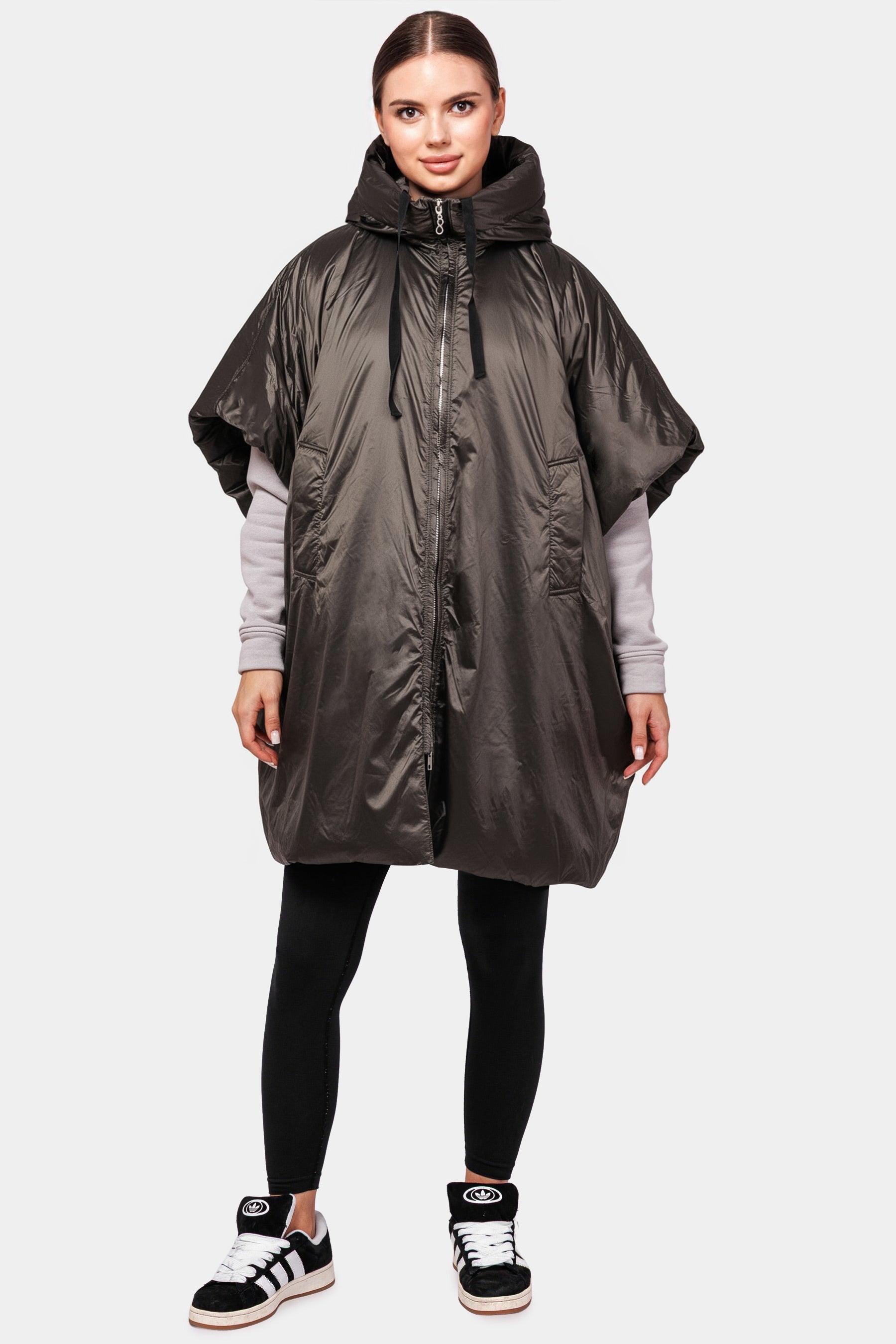 Moderner Daunenponcho mit Gummizug und Kapuze in Navy Travel 8