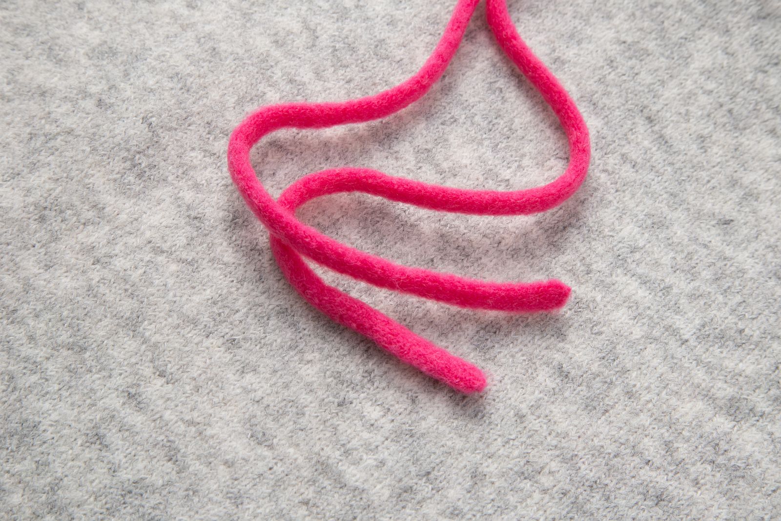 Pull à capuche en tricot NEIGE