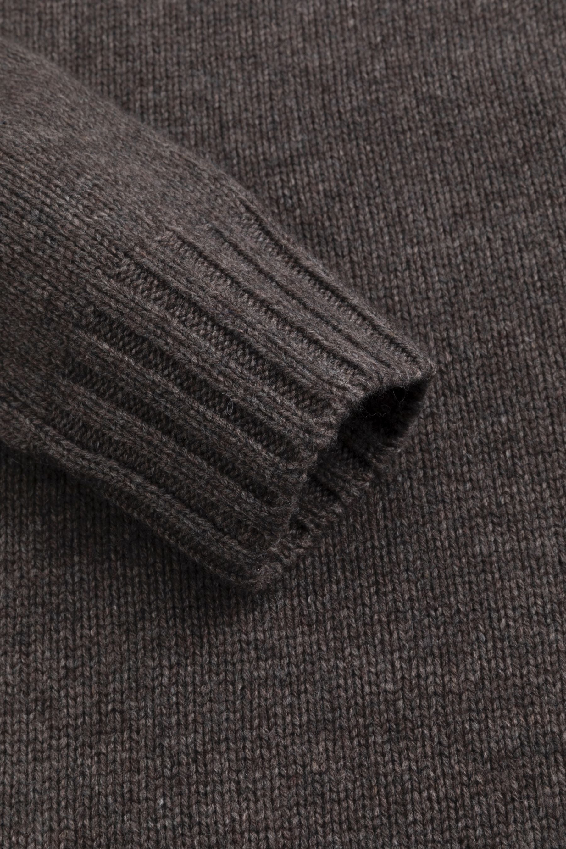 Zaubermond Rollkragenpullover mit Strukturdetails SCHOKO