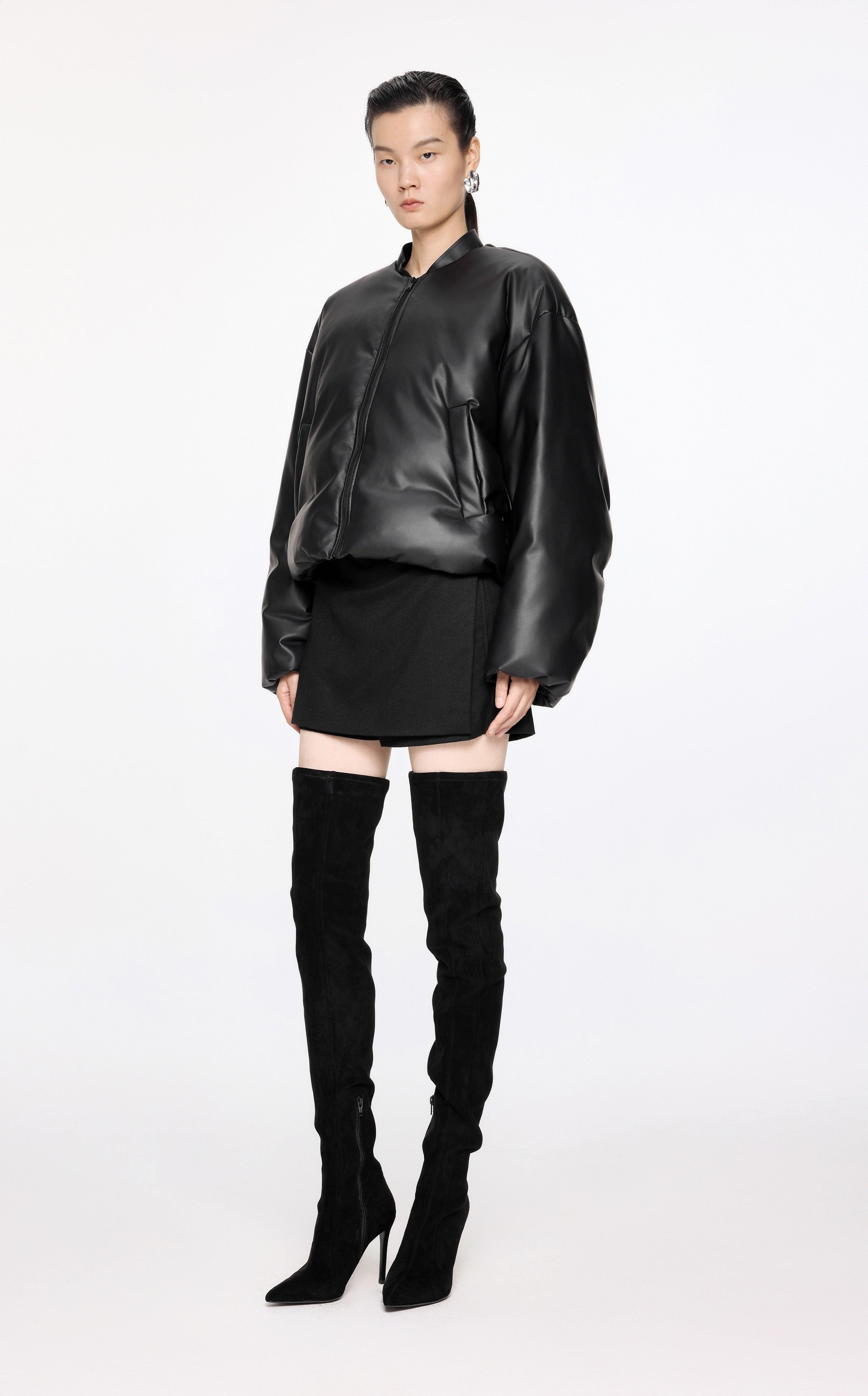 Damen Boxy Daunenjacke mit Leder Optik Oberstoff JNBY