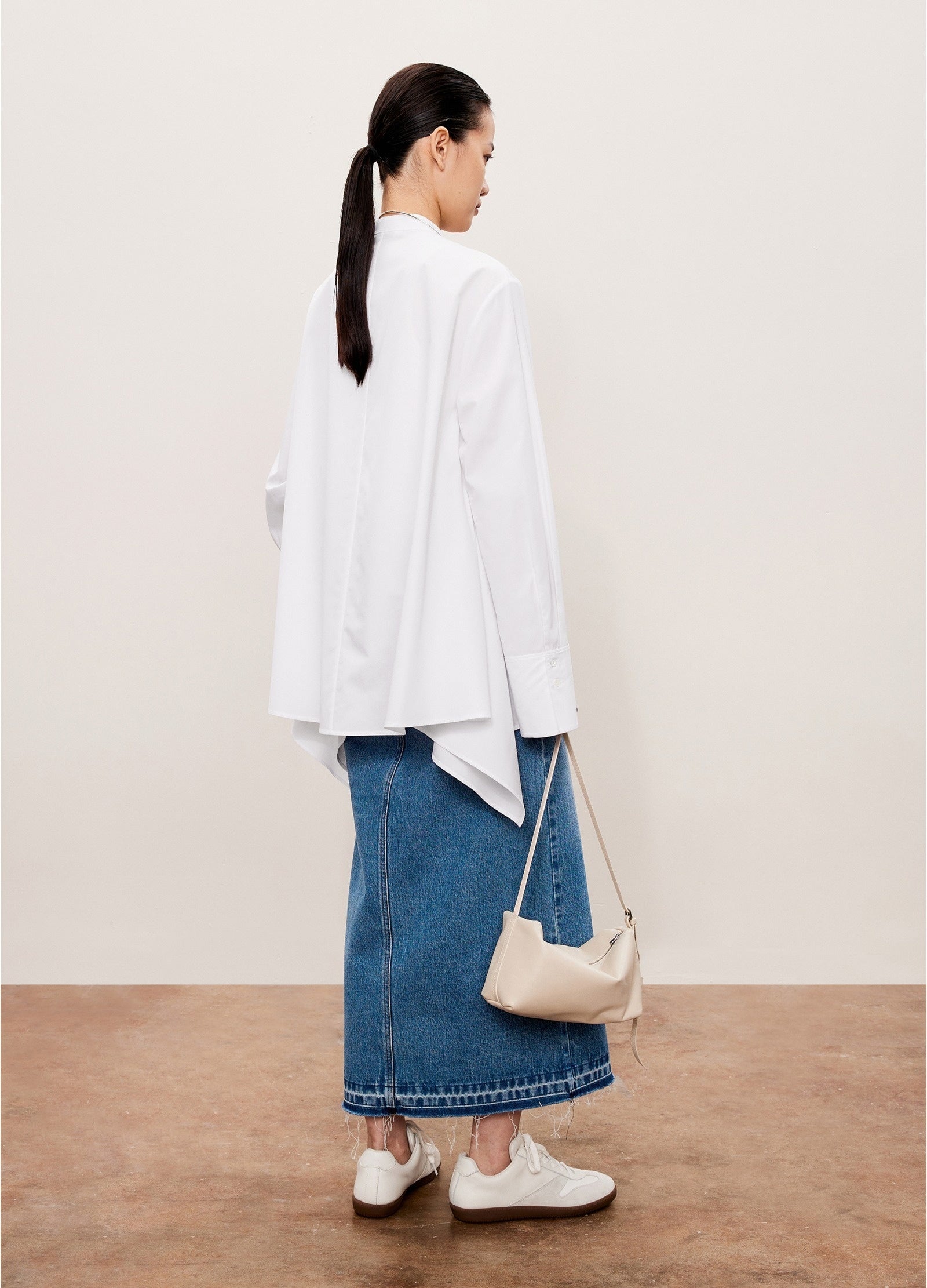 Damen Oversize Bluse mit seitlichen Schlitzen Weiß LESS